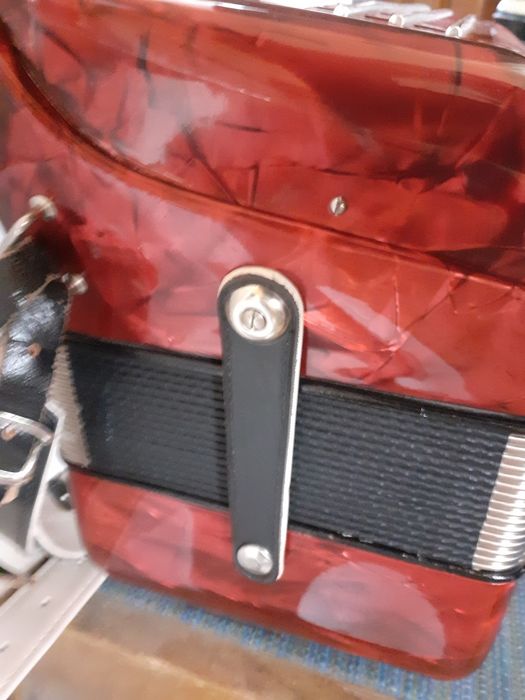 Akordeon Hohner 72 bas