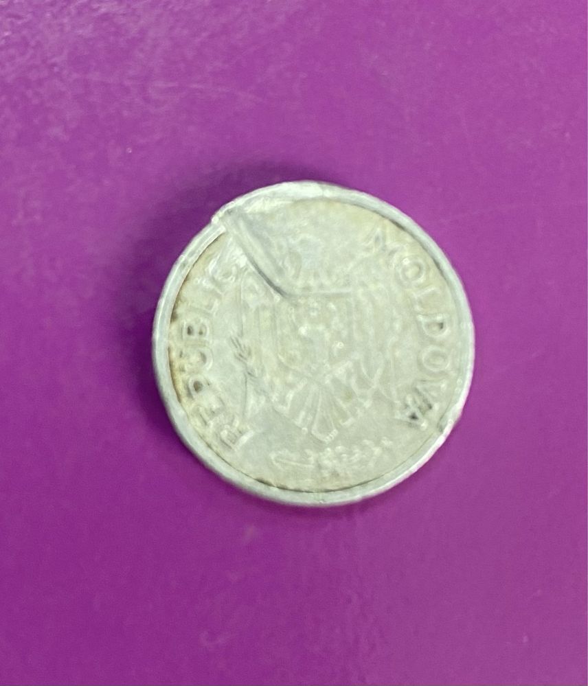Монети Молдови, 5 та 10 bani
