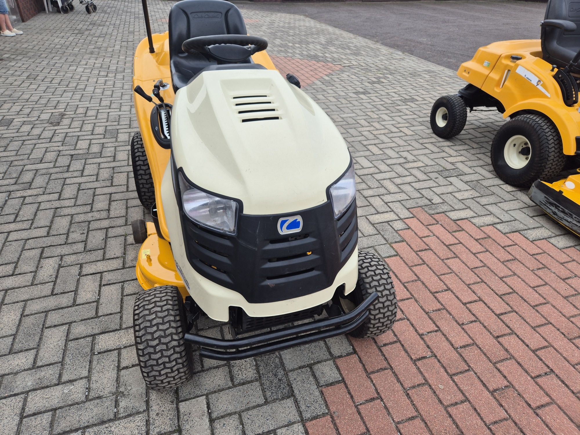 Traktorek kosiarka cub cadet cc 1024