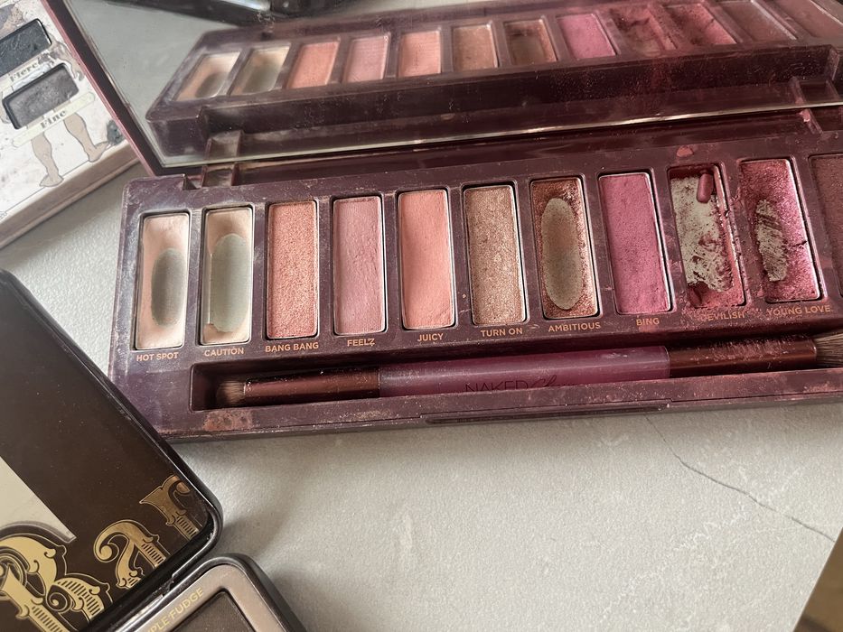 Too faced chocolate bar #urbay decay cherry #aa wings the balm nude