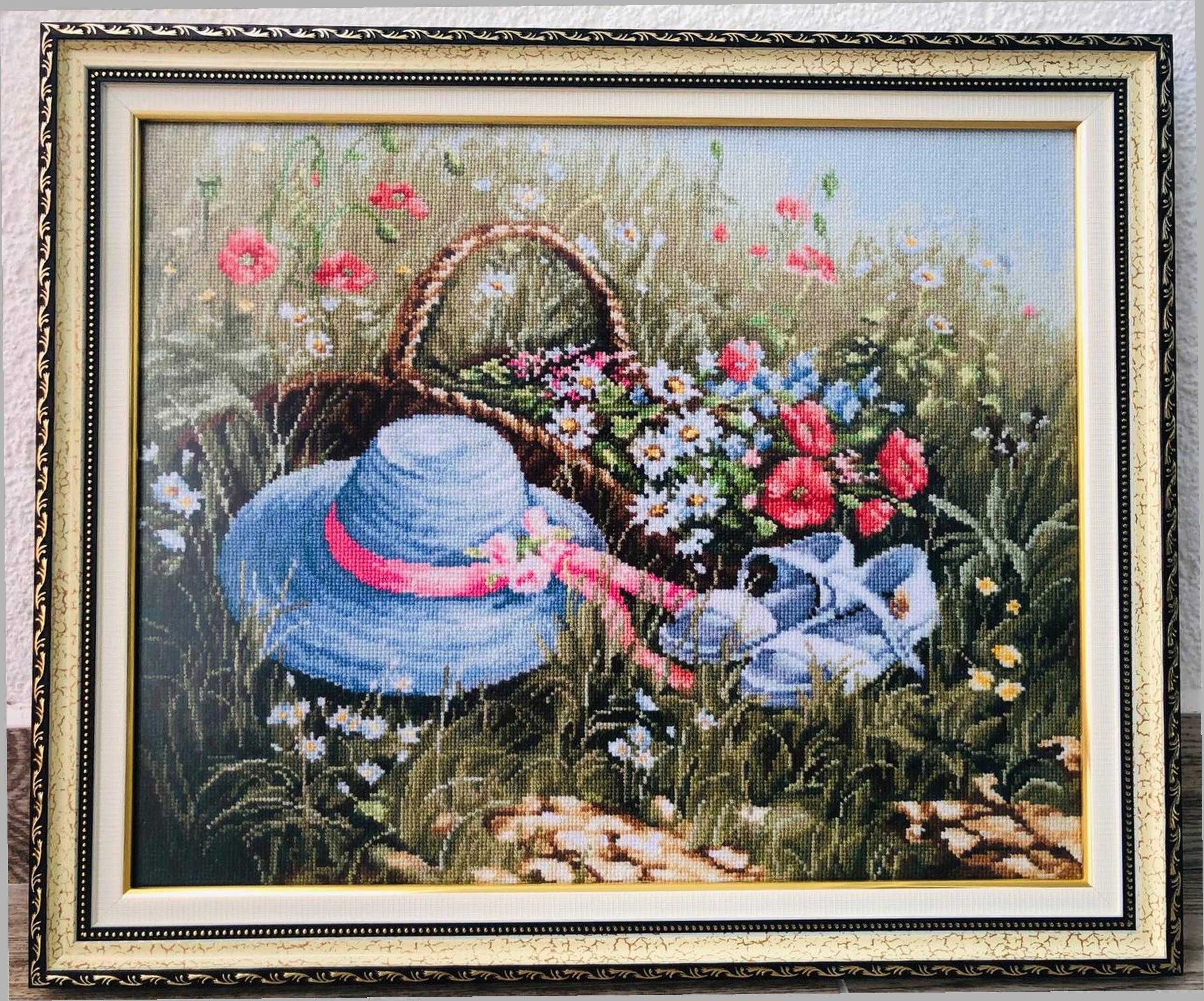 Картина вишита хрестом "Поляна з маками" 38,5х32 см
