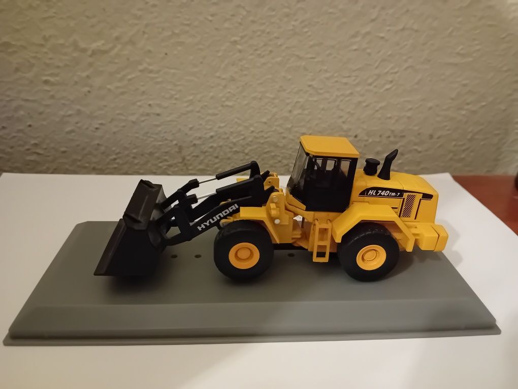 Miniatura Hyundai HL740TM Esc. 1.72