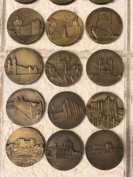 Medalhas comemorativas de monumentos nacionais portugueses