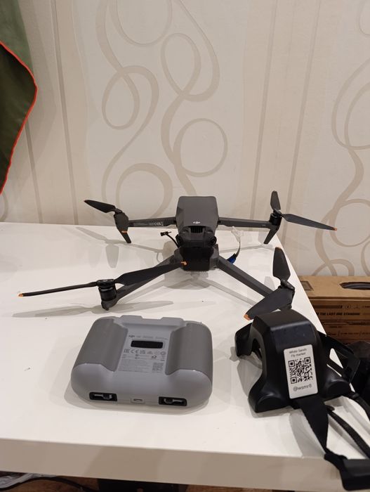 Мавік 3 усе нове.Навіть не літало,і не працювало.