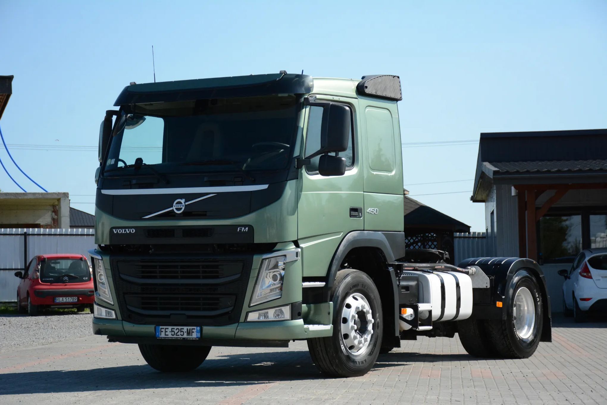 Volvo FM 450 / 2019 r / EURO 6 / Kompresor do wydmuchu / Mała waga / NAVI / Niski przebieg  Volvo FM 450 / 2019r / Kompresor / NAVI / 6600kg /Niski przebieg