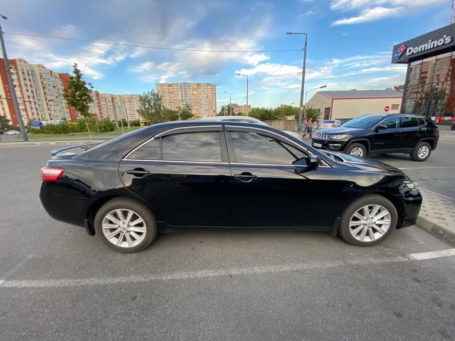 Продам обслуженую камри