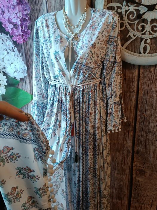 Пляжне шикарне плаття - халат . Р 46-48