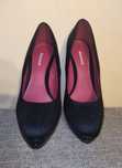 Buty na obcasie.
