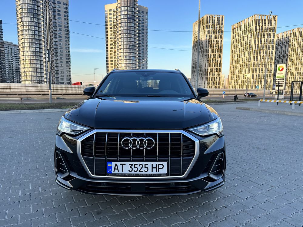 Audi Q3 2019 рік Quattro
