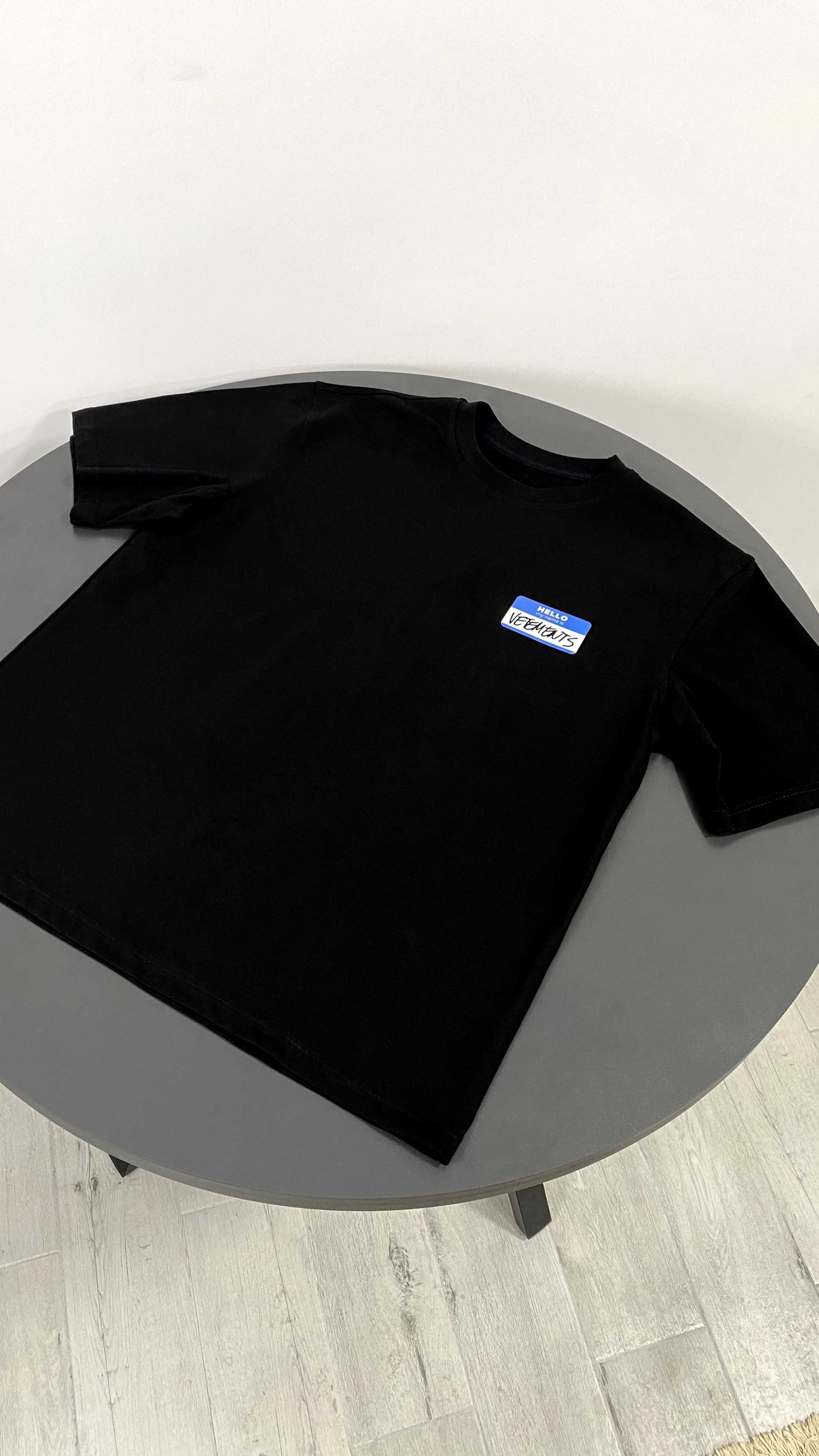Без предоплат!Чоловіча футболка Vetements "Hello My Name Is"