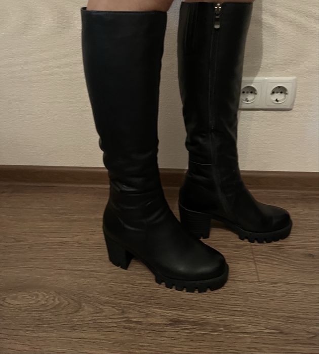 Жіночі зимові сапоги Vitto Rossi, 39р,стан нових, натур шкіра, цегейка