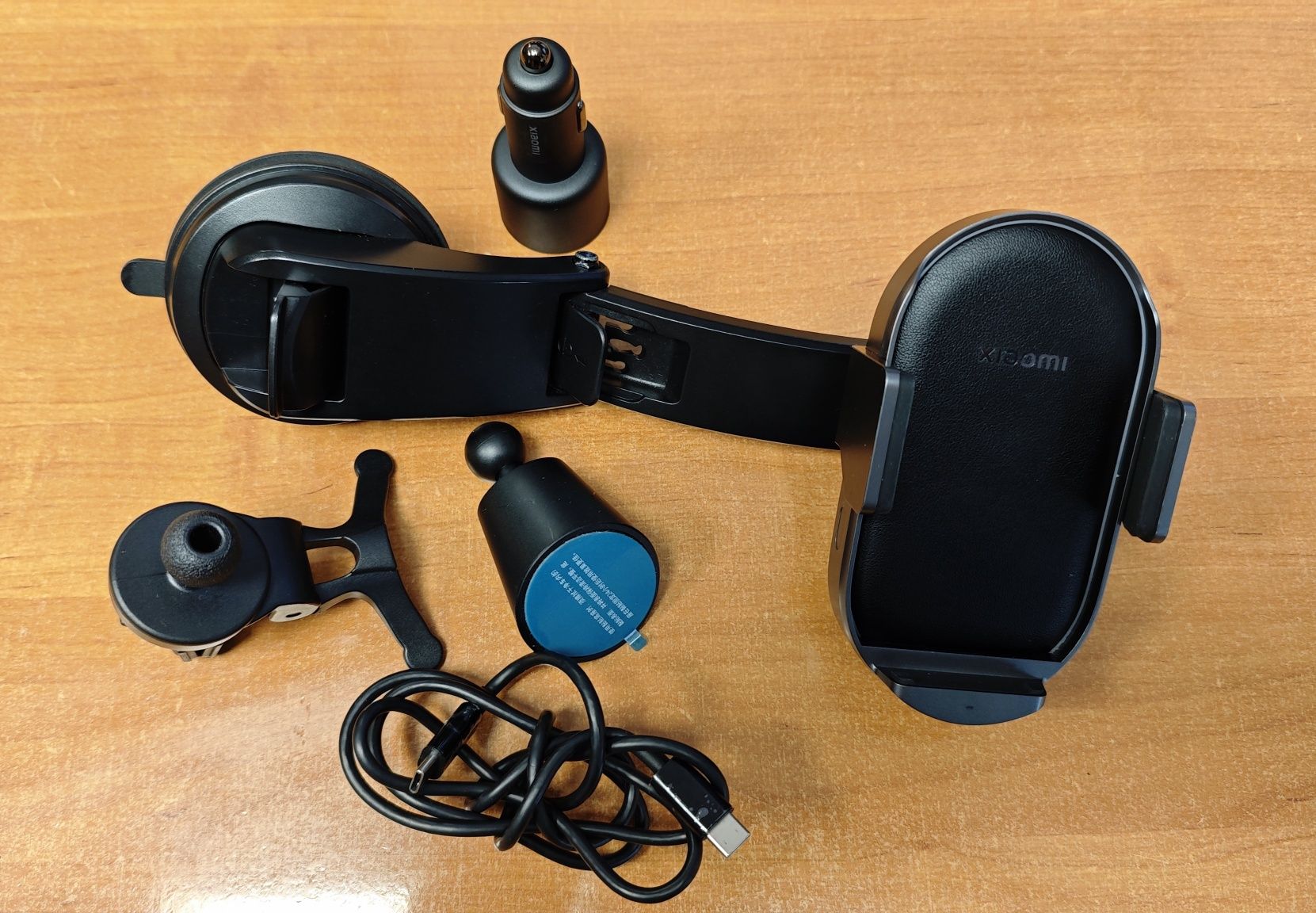 Ładowarka samochodowa indukcyjna automatyczna XIAOMI