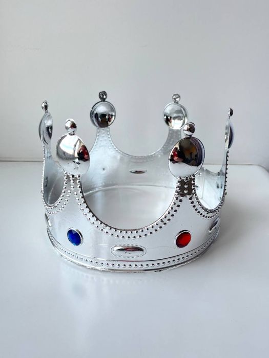 Корона короля пластиковая