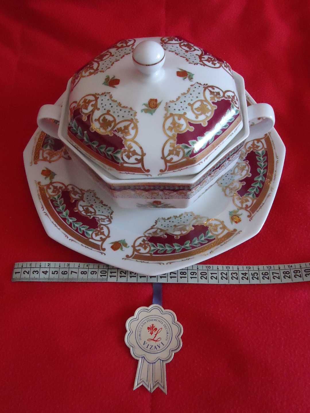 Conjunto Terrina + Prato de porcelana Vizavi Limoges