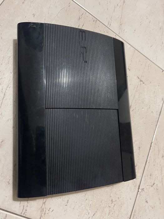 Play Station 3 pronto a jogar