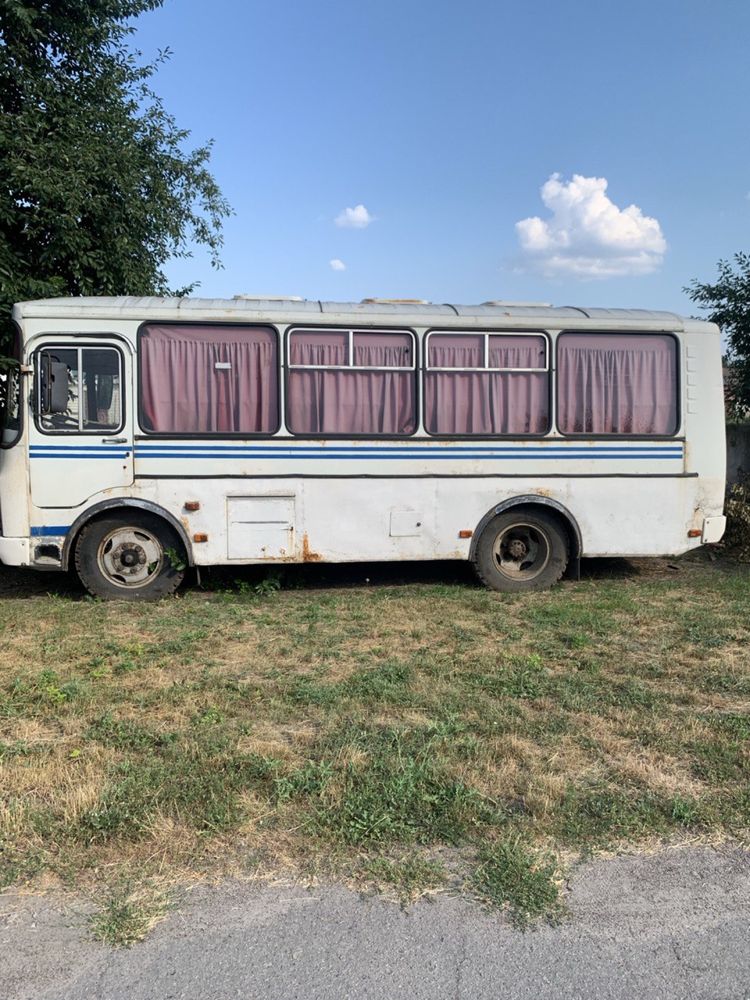 Продам автобус ПАЗ, можна по запчастинах