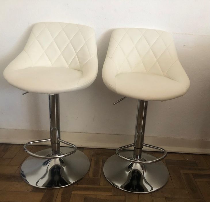 Mesa Redonda com  Tampo Branco