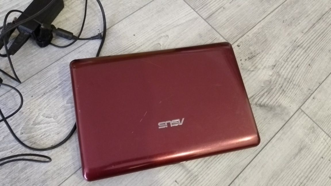 Нетбук Asus 1018p