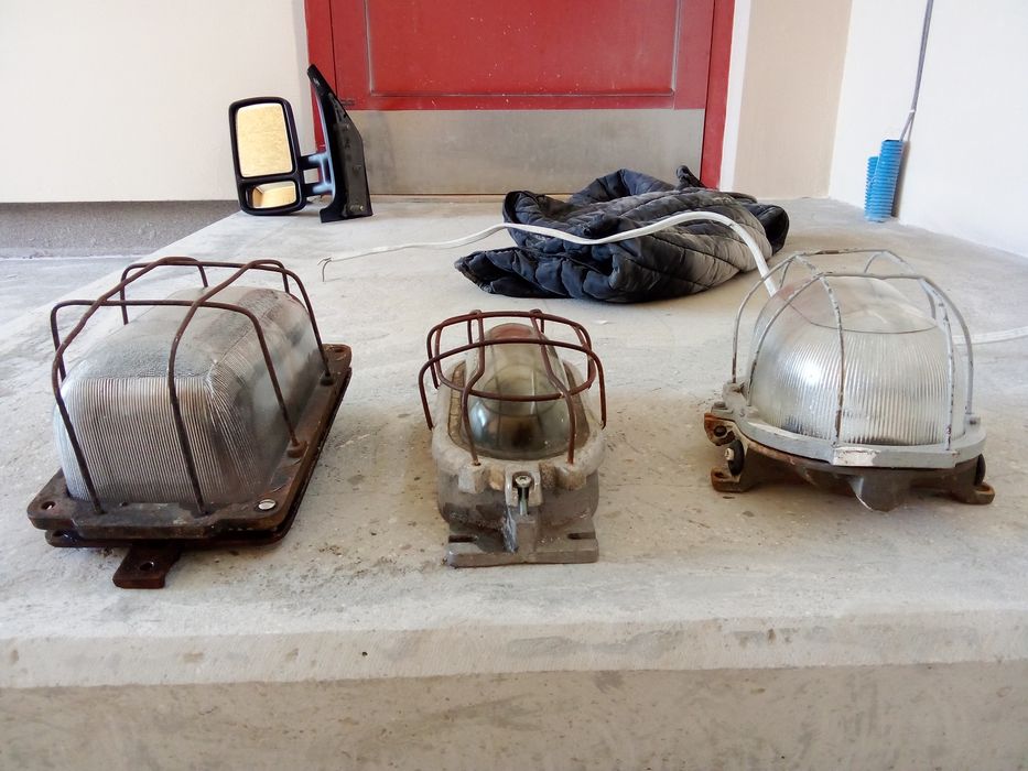 LAMPA industrialna PRL przemysłowa kanałowa