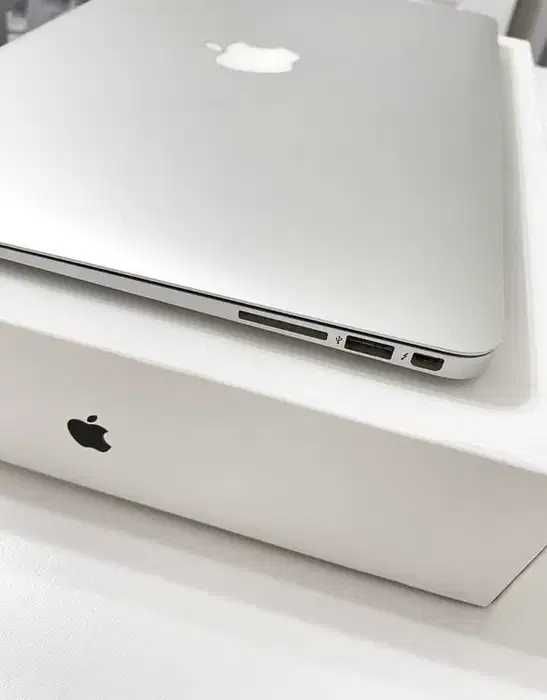 MacBook Air 13” 2015 | core i5 | 4Gb