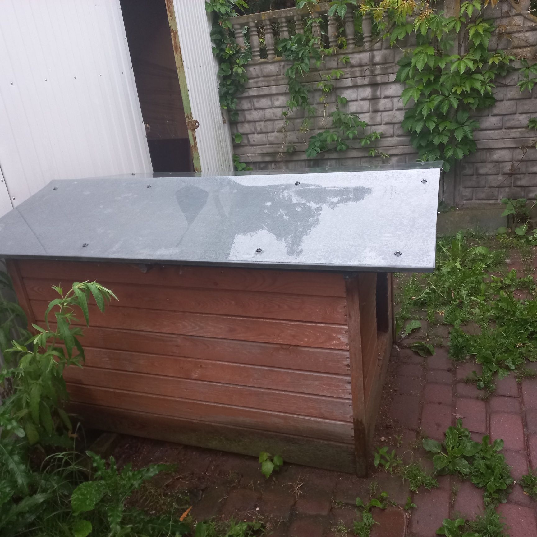 Sprzedam budę dla psa ocieplaną