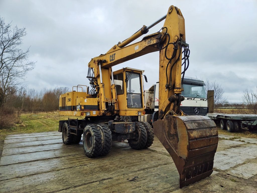 Koparka Cat Caterpillar 214b