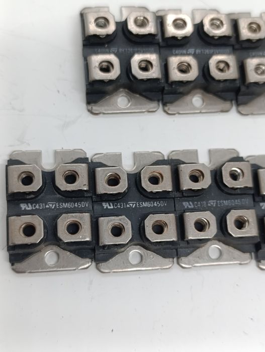 Силовий діодний мобуль С431 C409N C427E силовой диодный модуль