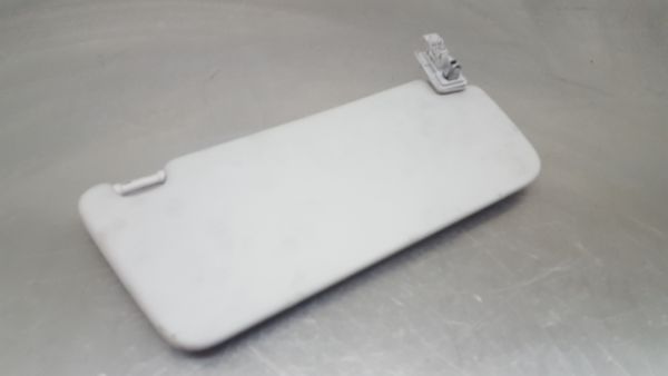 Pála de sol esquerda MERCEDES-BENZ GLA (X156)