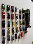 Zestaw 32 Hot wheels