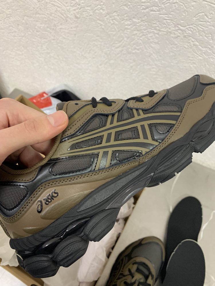 Оригінальні кроси Asics gel nyc brown