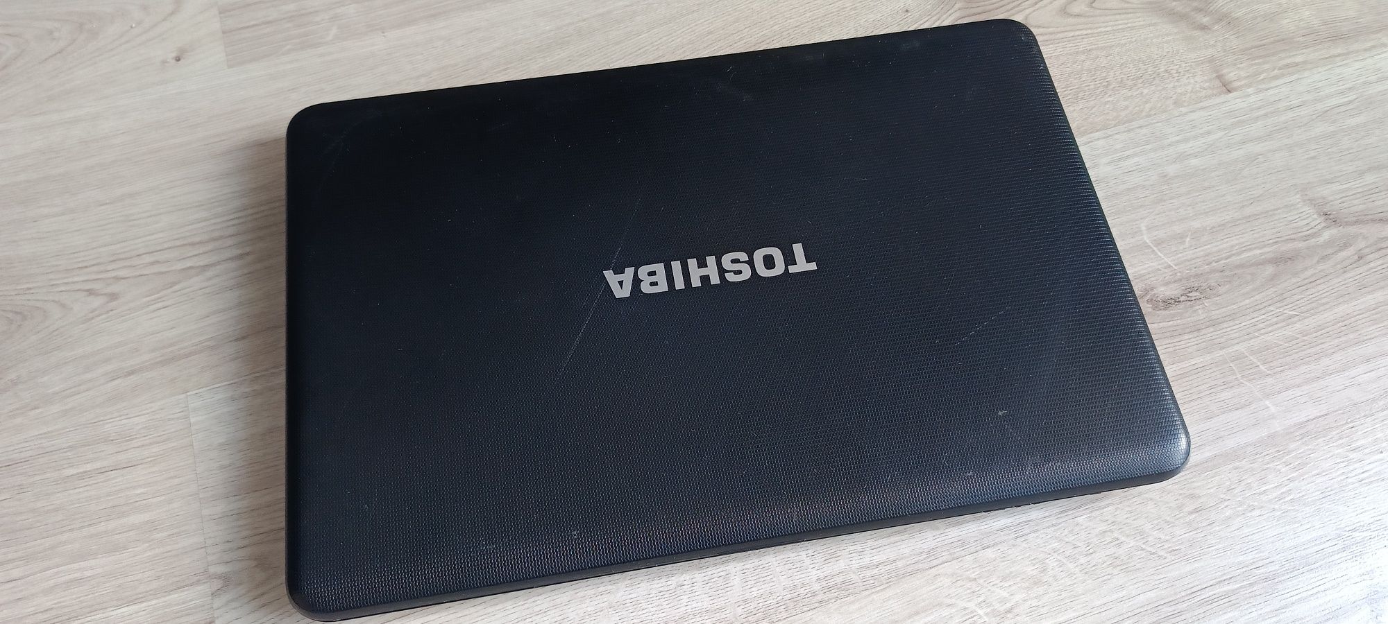Toshiba satelitę 17"