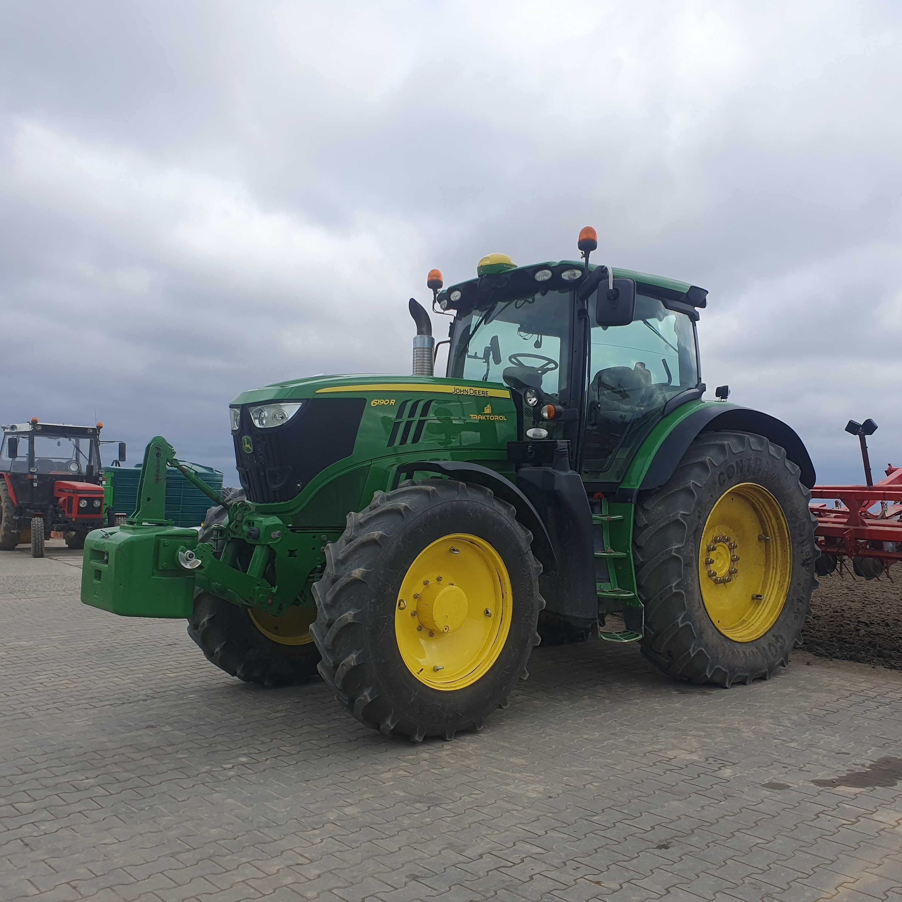 traktor John Deere 6190R (7720,6930, 8430, fendt), 6170R, 6210R