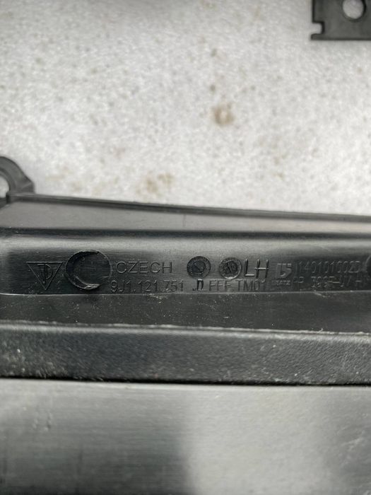 Porsche taycan жалюзі переднього бампера