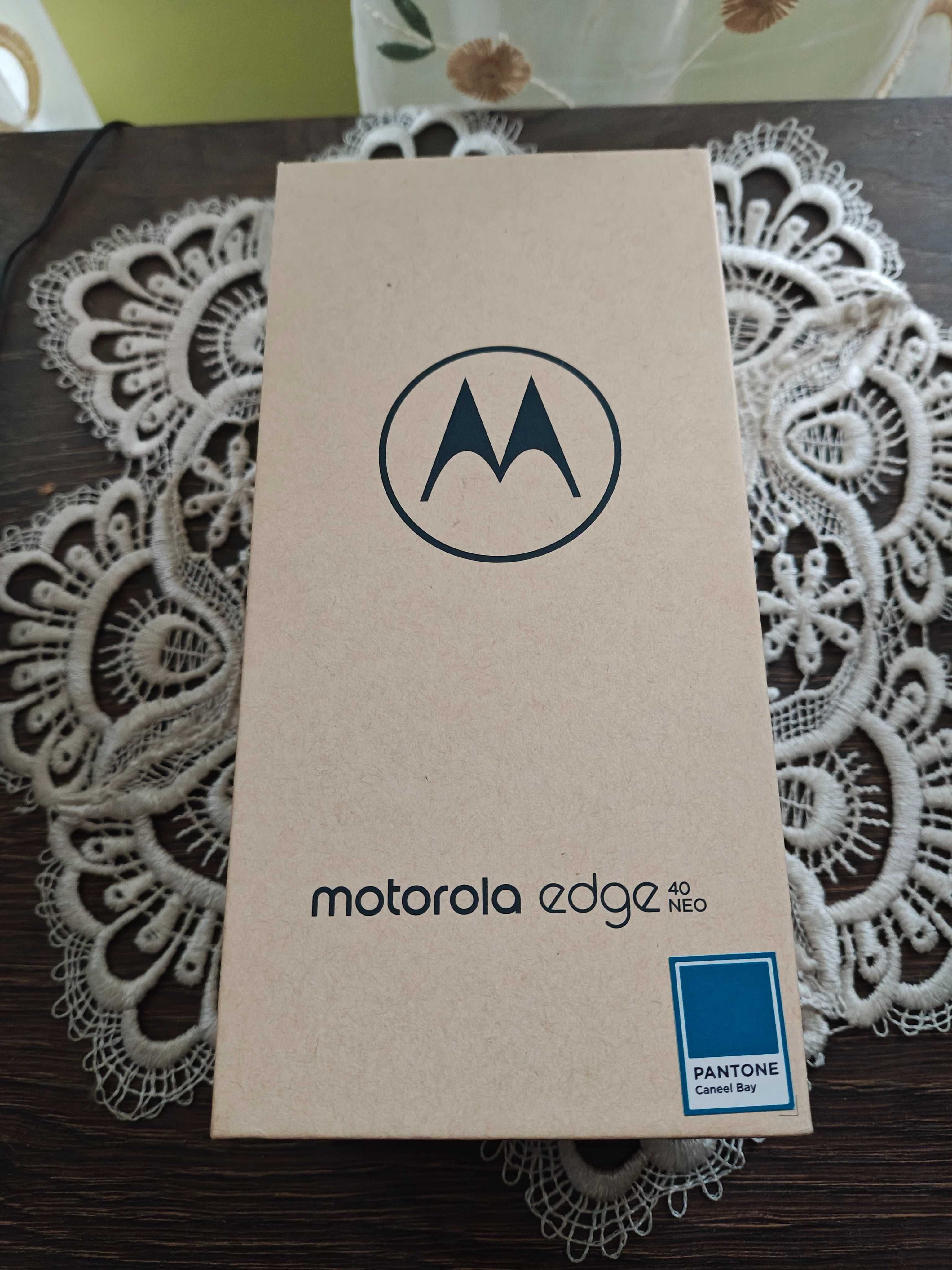 Smartfon Motorola edge 40 salonowy