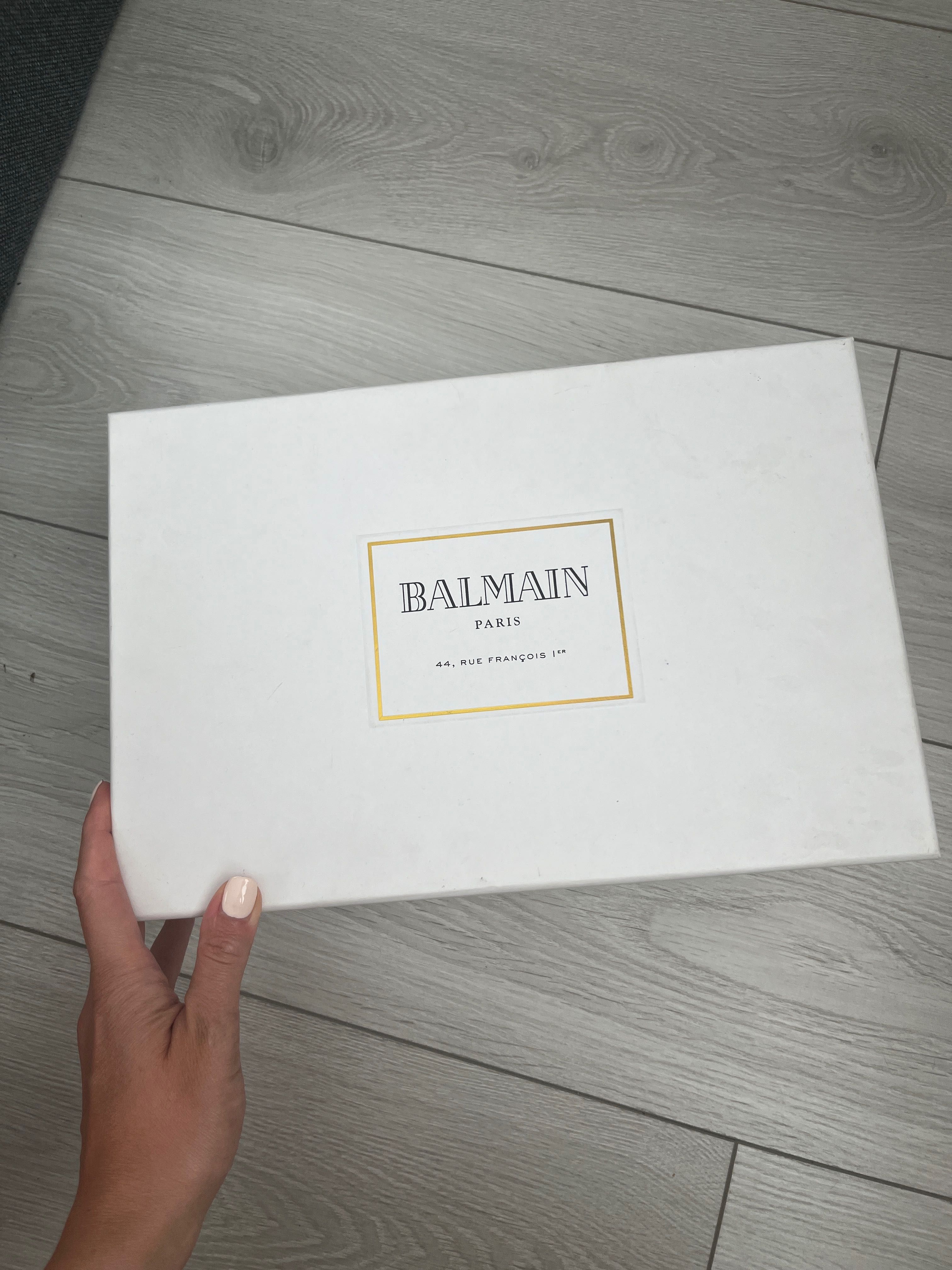 Buty Balmain 39 skóra zamsz granatowe szpilki złote obcasy czółenka