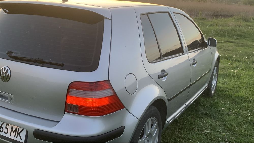 Volkswagen Golf4(идеал)