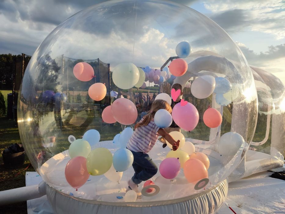 BUBBLE House Jump. Dmuchany Zamek. Biały Miś. Animacje