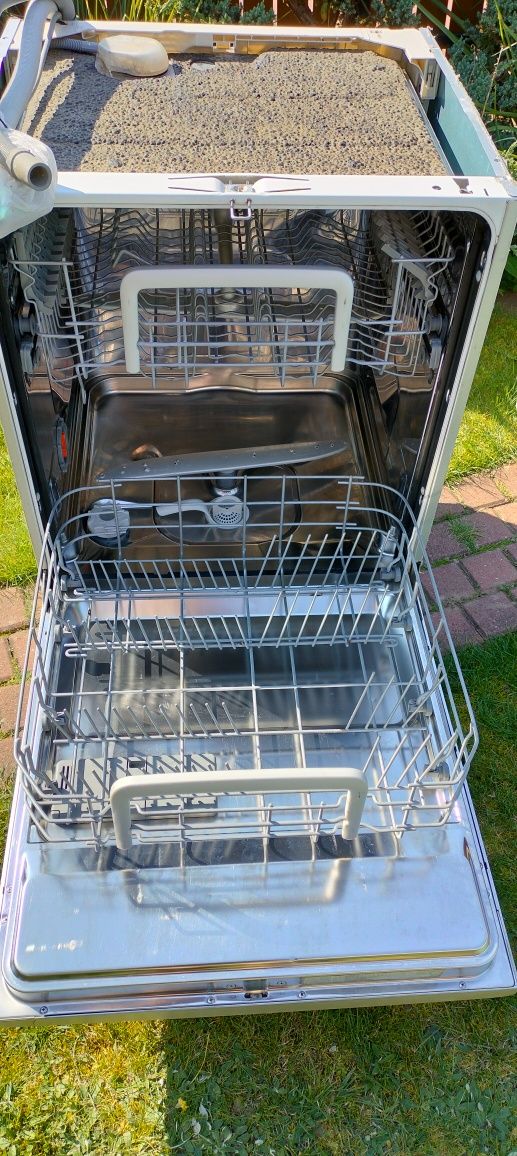 Zmywarka Electrolux easy szara srebrna 60