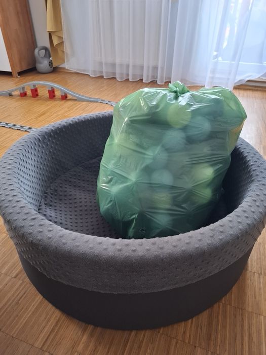 Basen z kulkami    dla dzieci