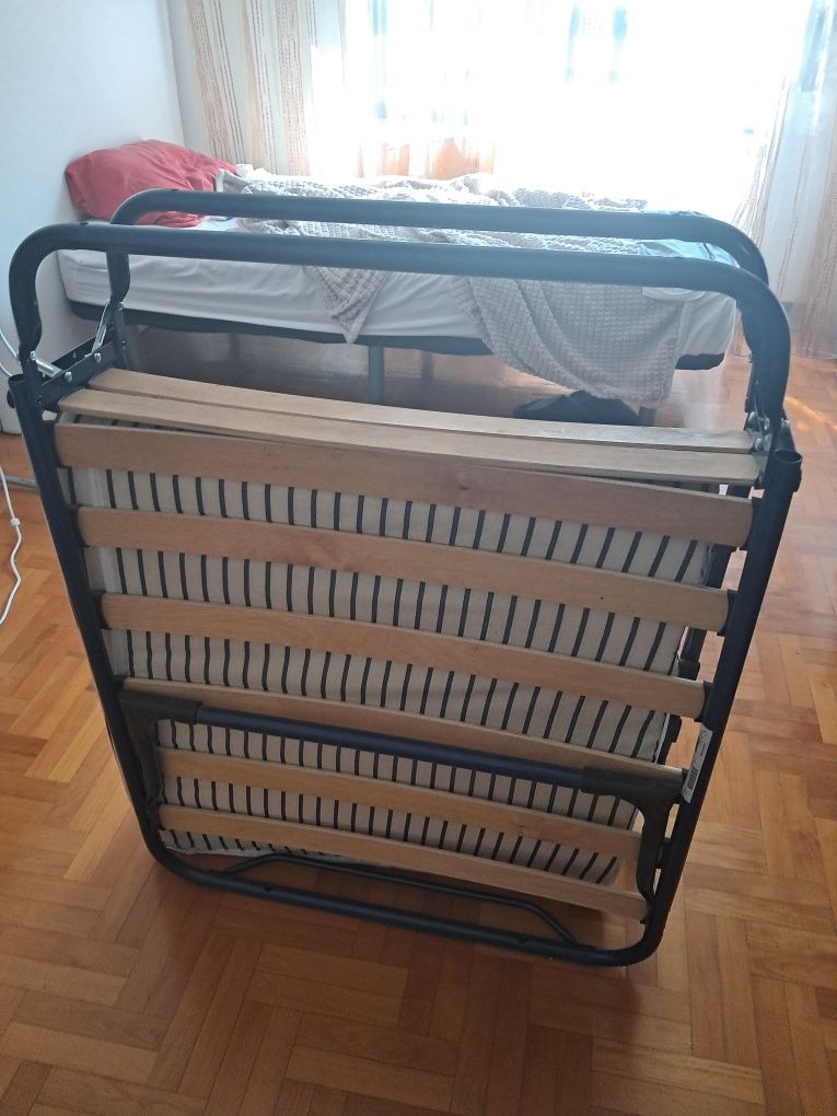 Cama de solteiro