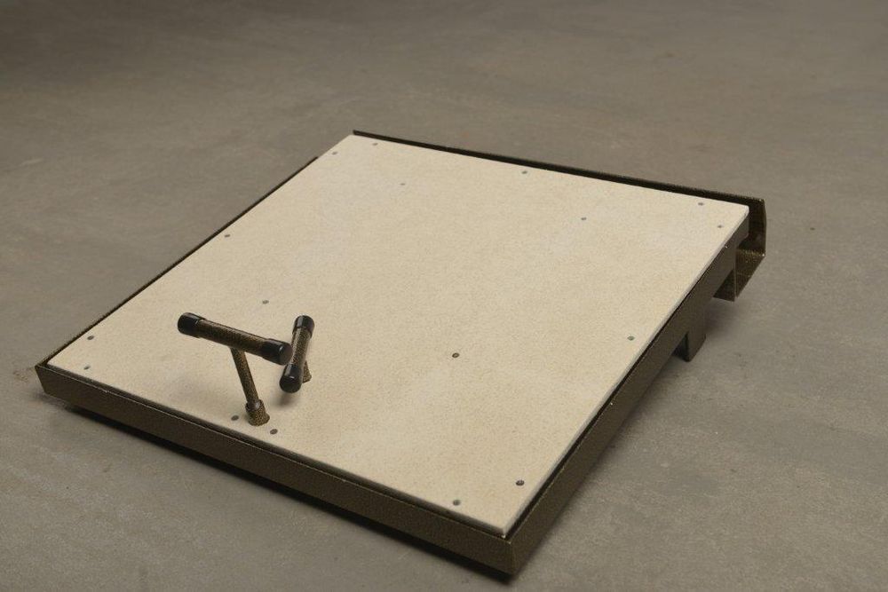 Właz do podłogi piwnicy 1200x600