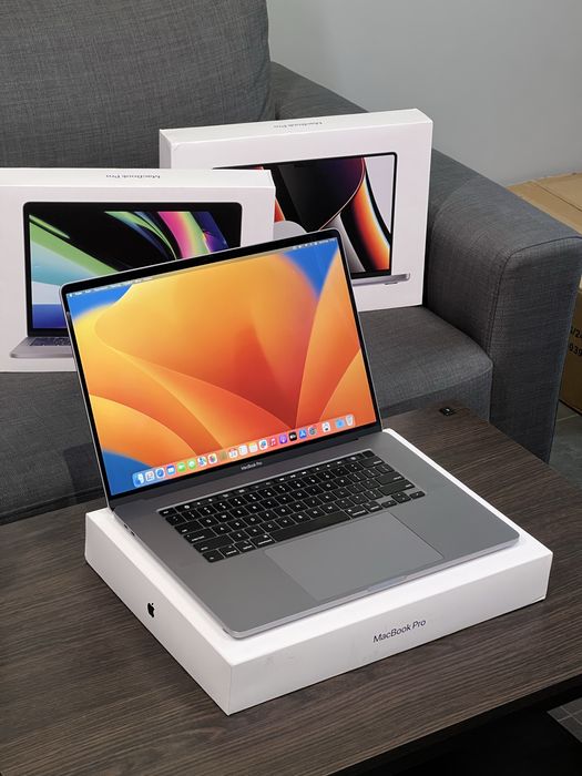 Macbook pro 15 2018 core i9 2.9ghz 16/512gb amd pro 560x 4gb