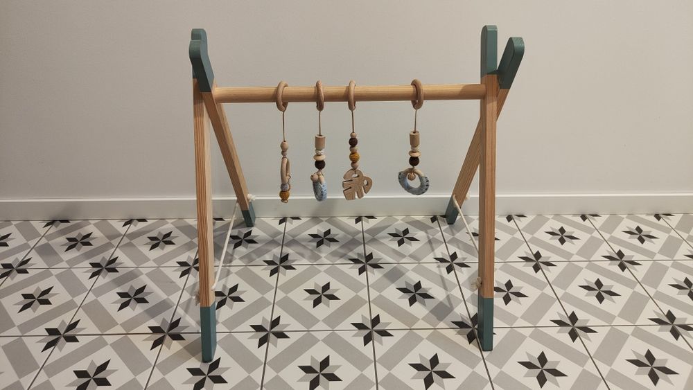Zwergensache Baby gym stojak edukacyjny