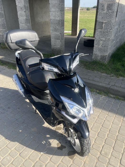 Продам скутер як новий!!!