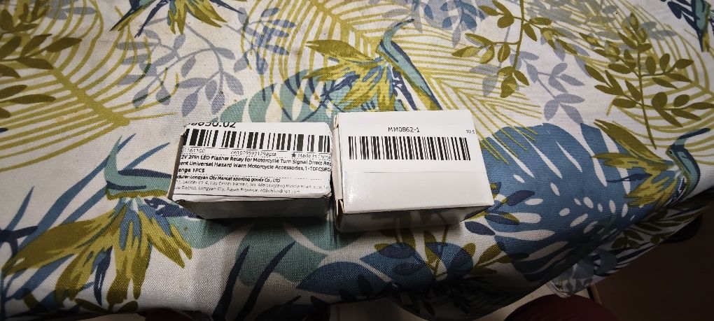 Vendo duas relés para motas