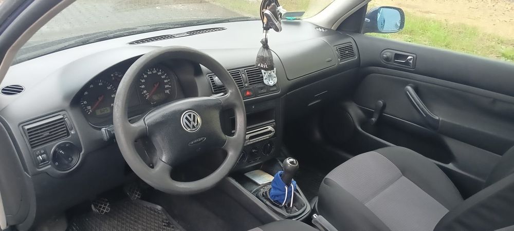 VW Golf 4 1.4 16v benzyna