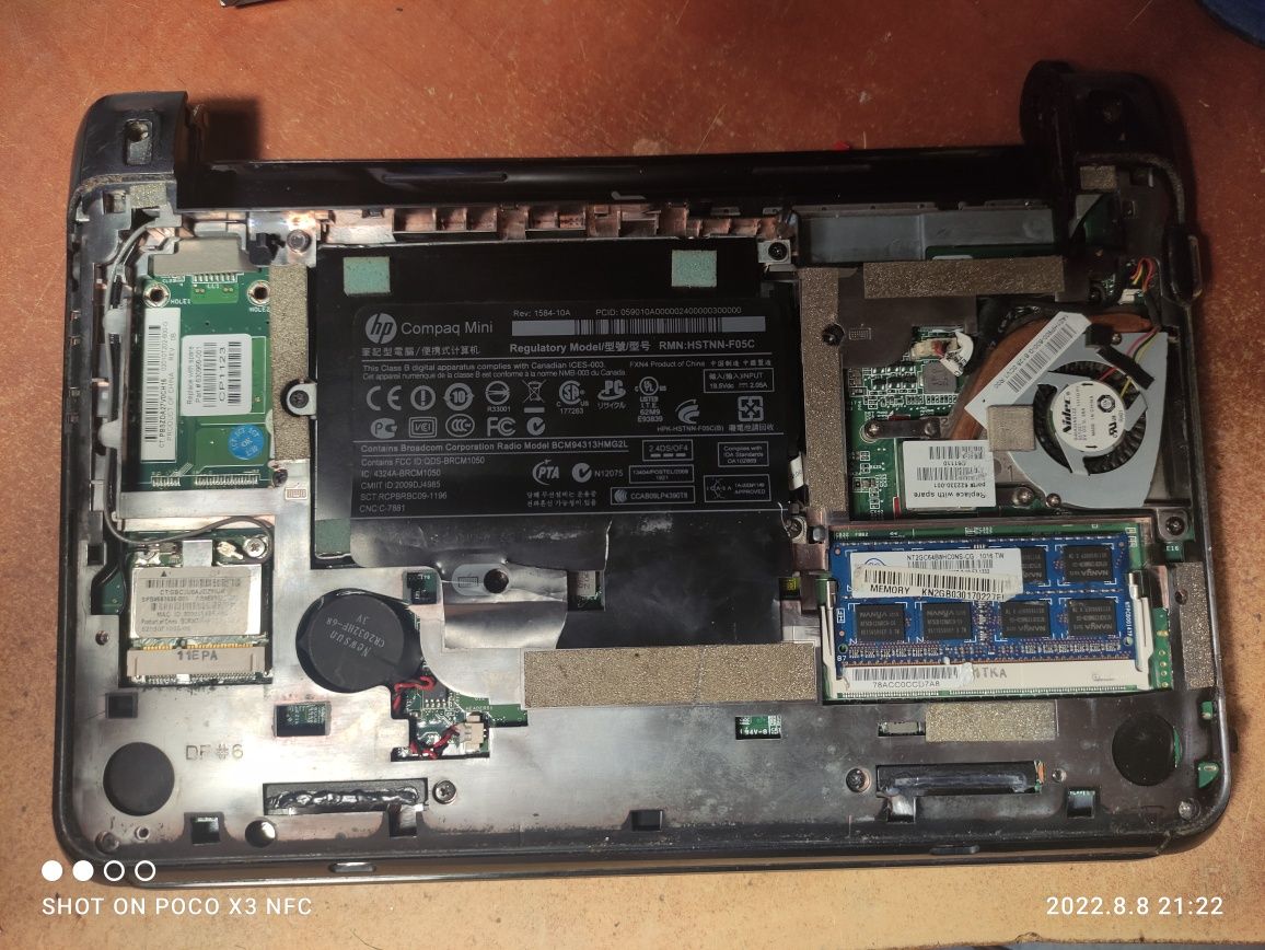 Нетбук HP Compaq mini CQ10-710