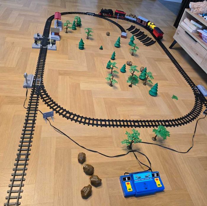 kolejka z wagonami - zabawka