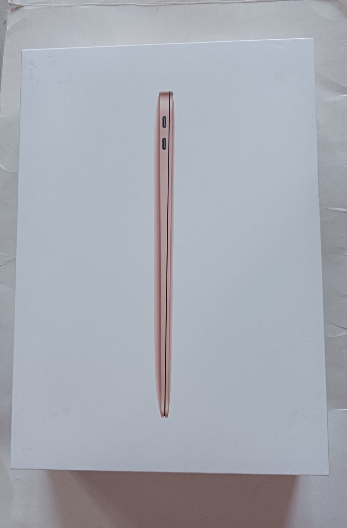 Pudełko po MacBook Air Gold A2337