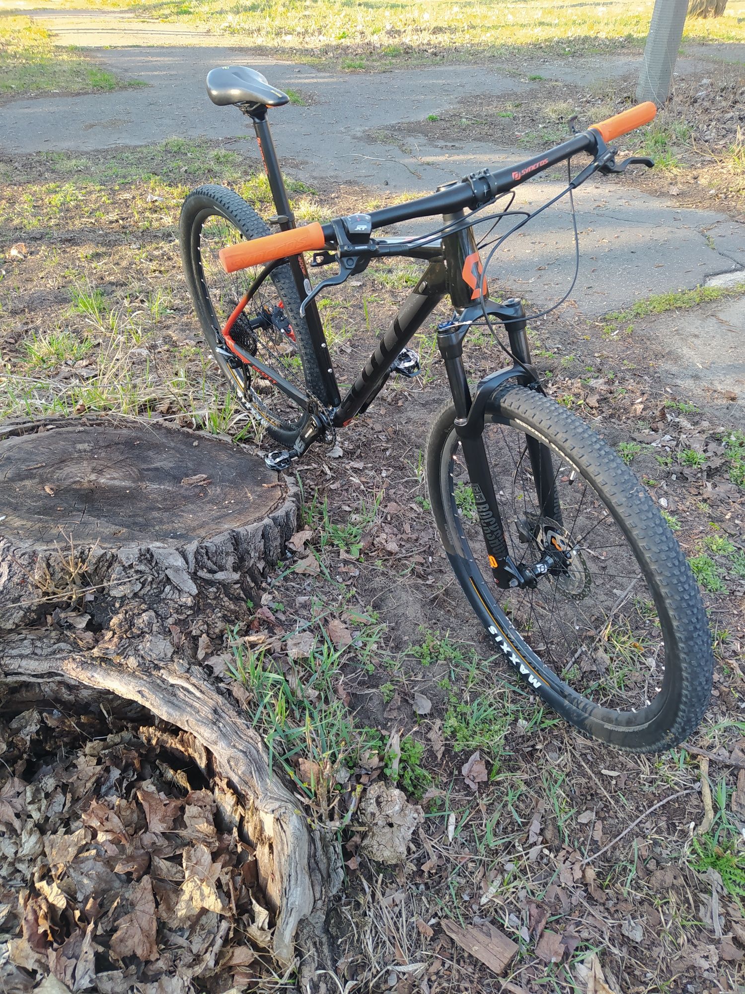 Rower Scott scale 900,  MTB